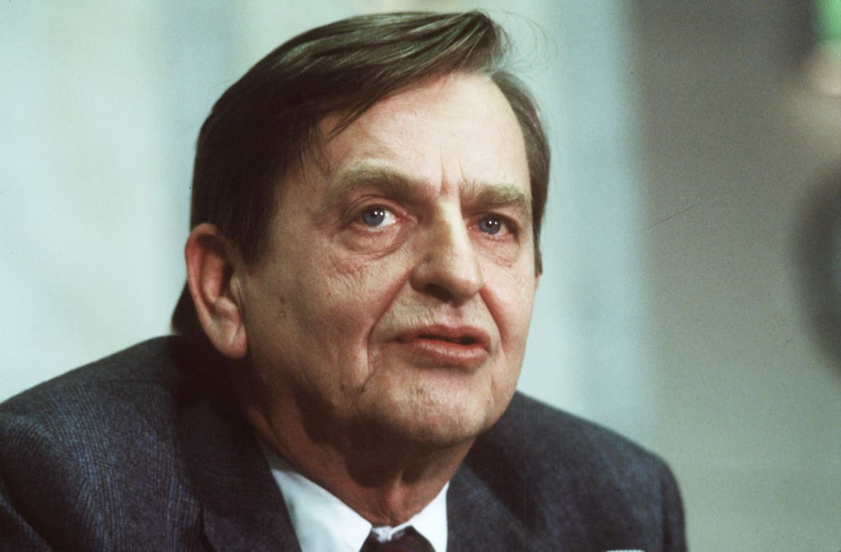 Olof Palme joulukuussa 1983.
