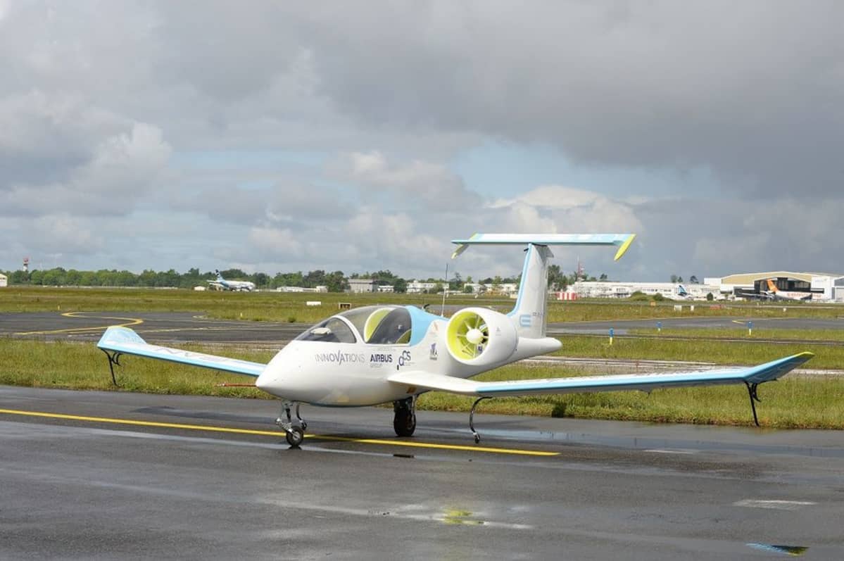 Airbusin E-Fan-lentokonetta esiteltiin Merignacissa Lounais-Ranskassa huhtikuussa 2014.