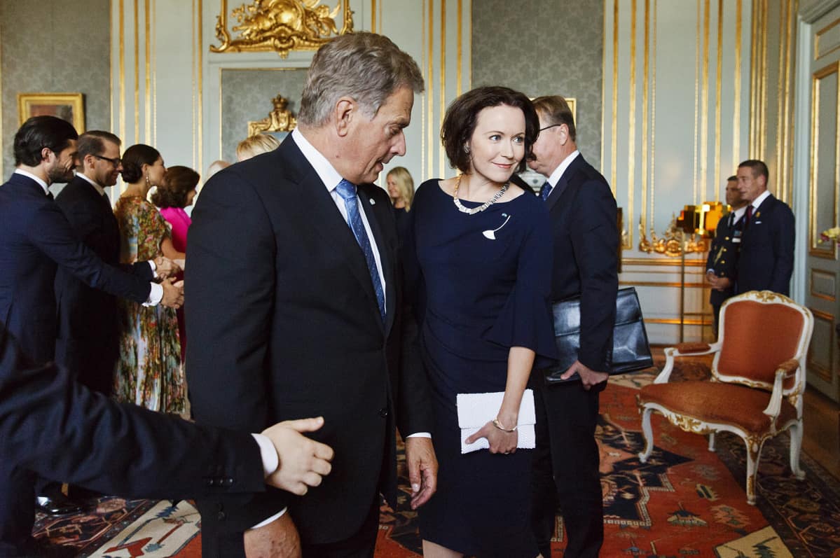 Sauli Niinistö ja Jenni Haukio Tukholmassa.
