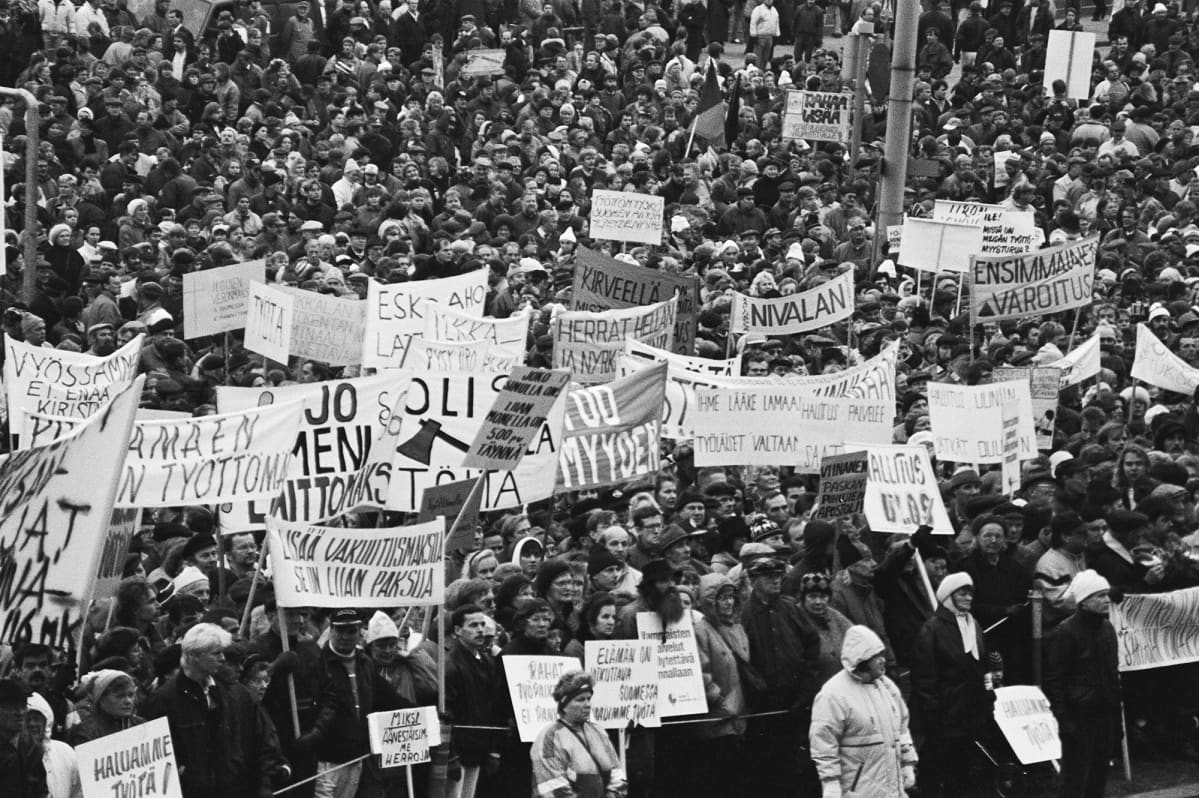 murrostorstain työttömien mielenosoitus 04.11.1993