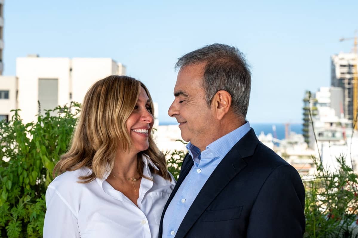 Kuvassa oikealla Carlos Ghosn ja vasemmalla hänen vaimonsa Carole Ghosn.
