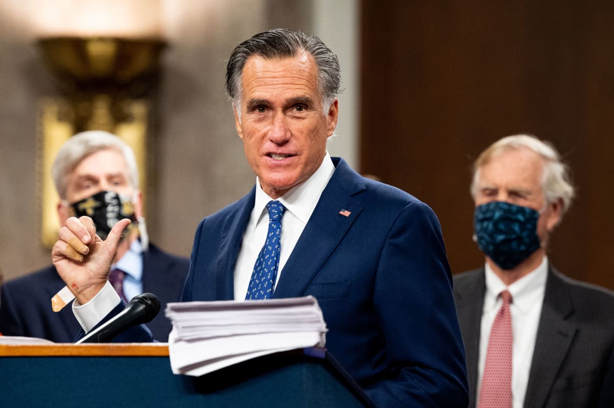 senaattori Mitt Romney puhuu 14.12.2020.