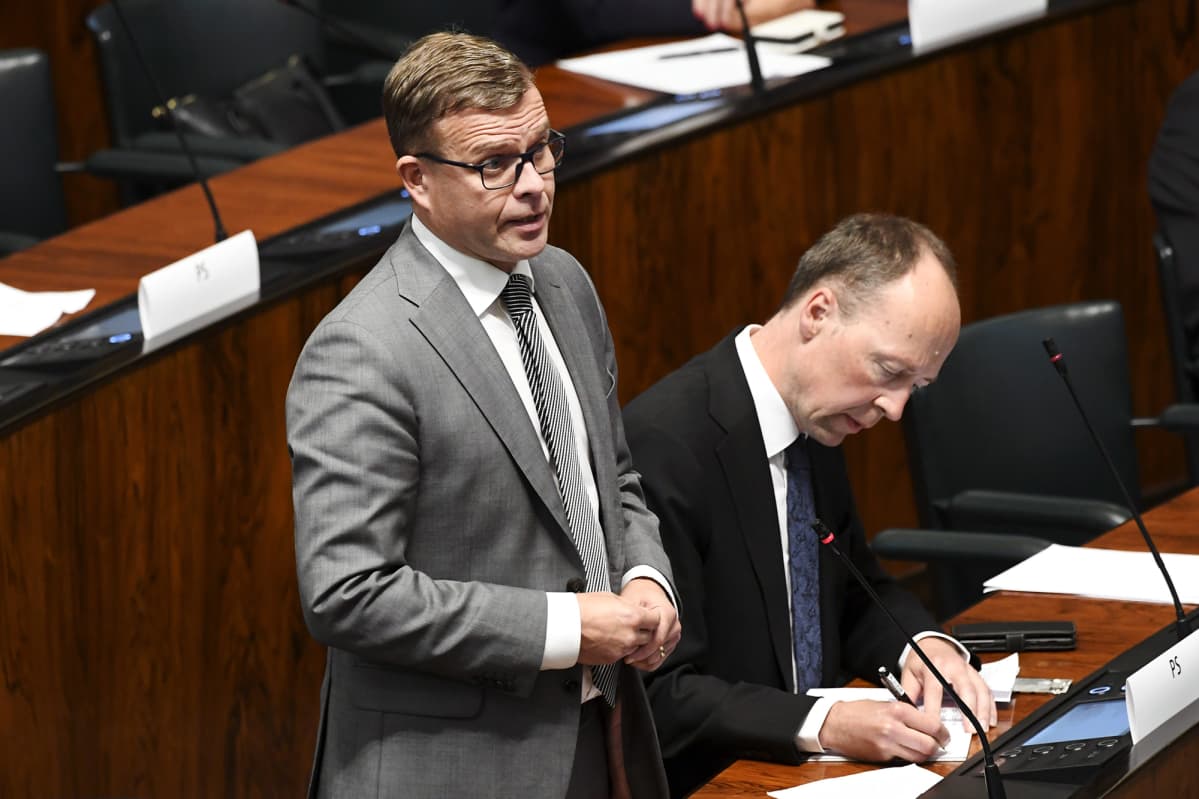 Kokoomuksen puheenjohtaja Petteri Orpo ja perussuomalaisten puheenjohtaja Jussi Halla-aho.