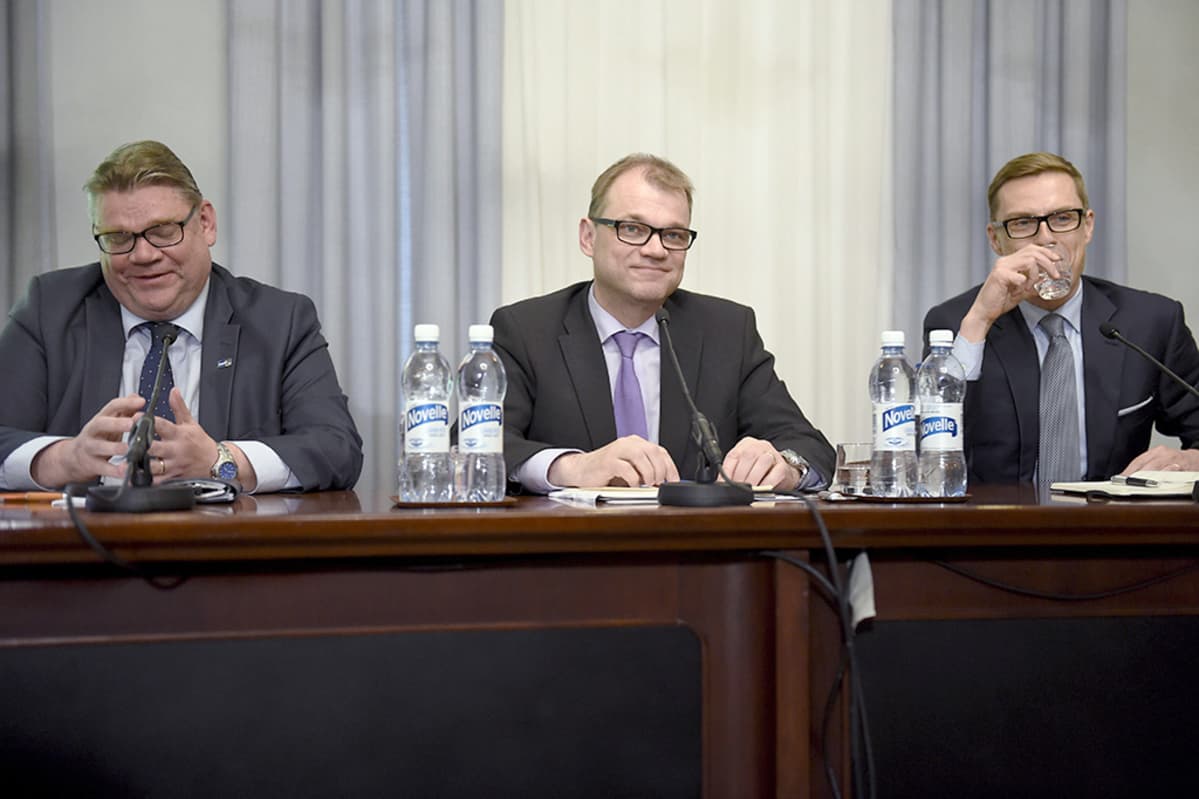 Timo Soini, Juha Sipilä ja Alexander Stubb.