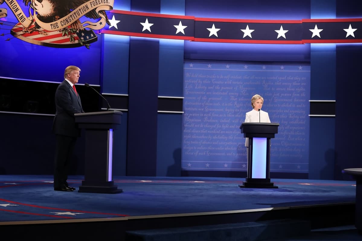 Demokraattien Hillary Clinton ja republikaanien ehdokas Donald Trump kolmannessa ja samalla viimeisessä vaaliväittelyssä Las Vegasissa 19. lokakuuta 2016. Vaalipäivä on 8. marraskuuta 2016.