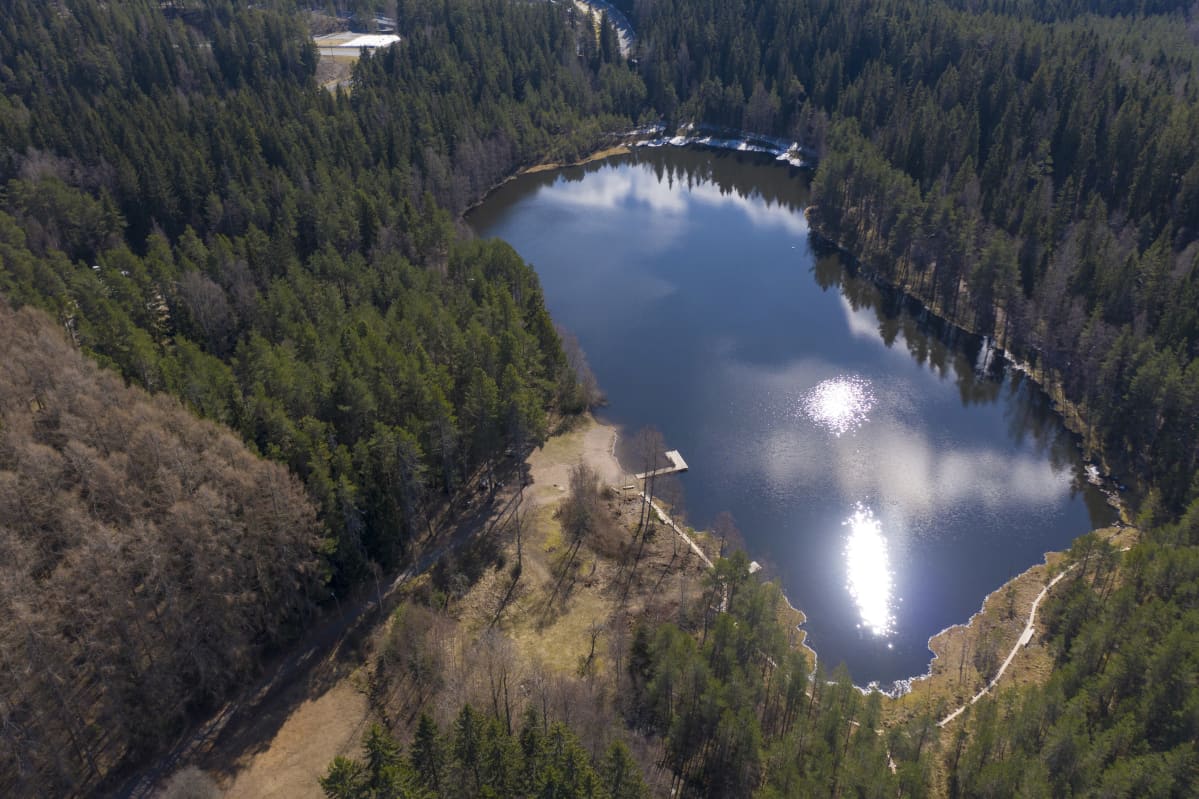 Ilmakuvaa Kahtoilammesta.