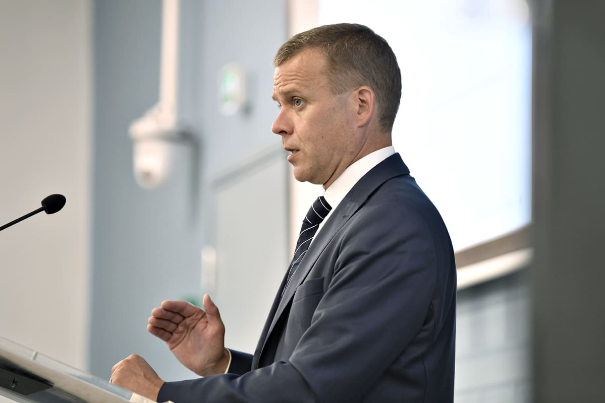 Valtiovarainministeri Petteri Orpo esittelee vuoden 2019 budjettiehdotuksensa.