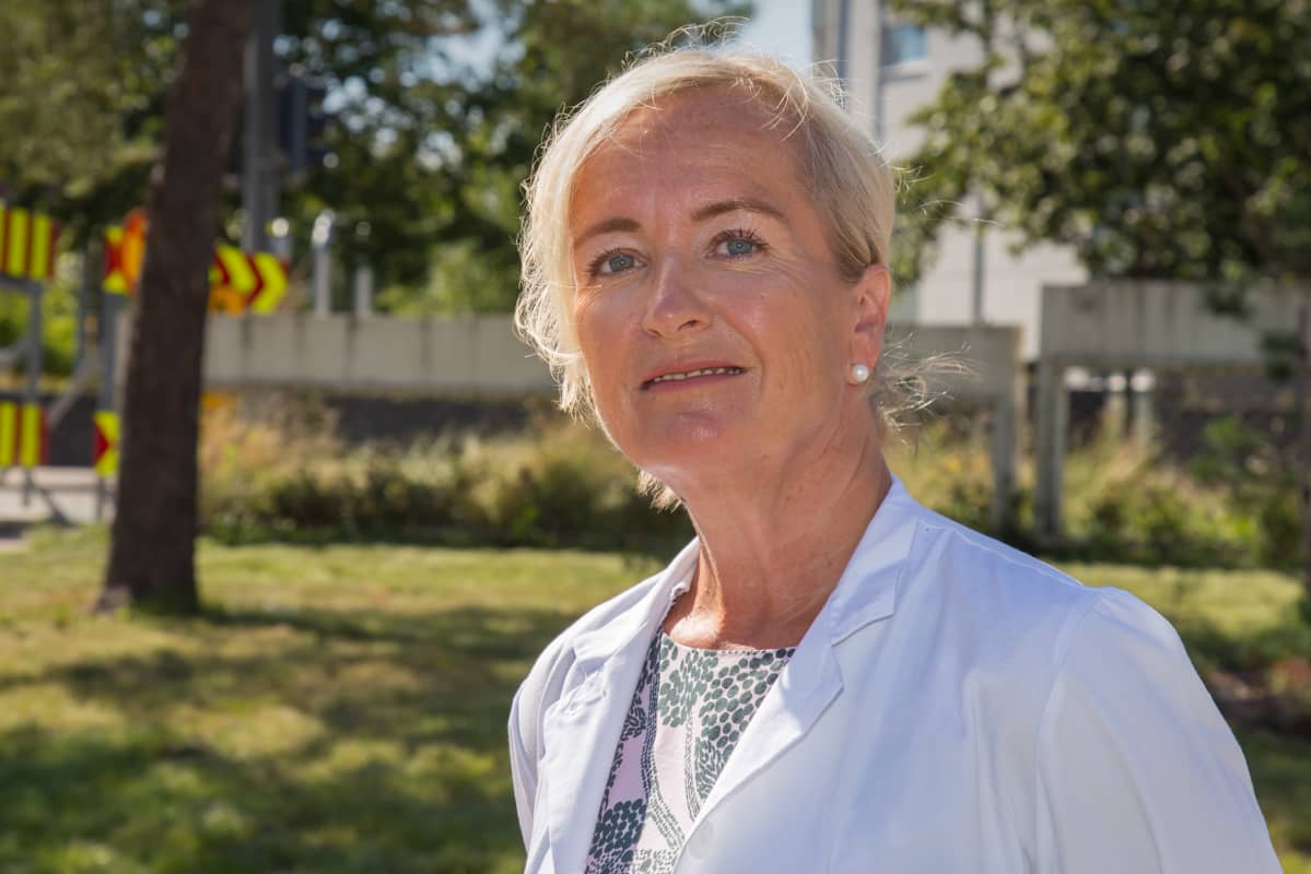 johtava ylilääkäri Johanna Mattson, HUSin Syöpäkeskus