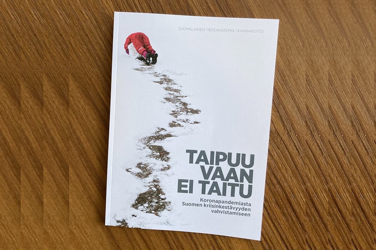 Taipuu vaan ei taitu -kansi