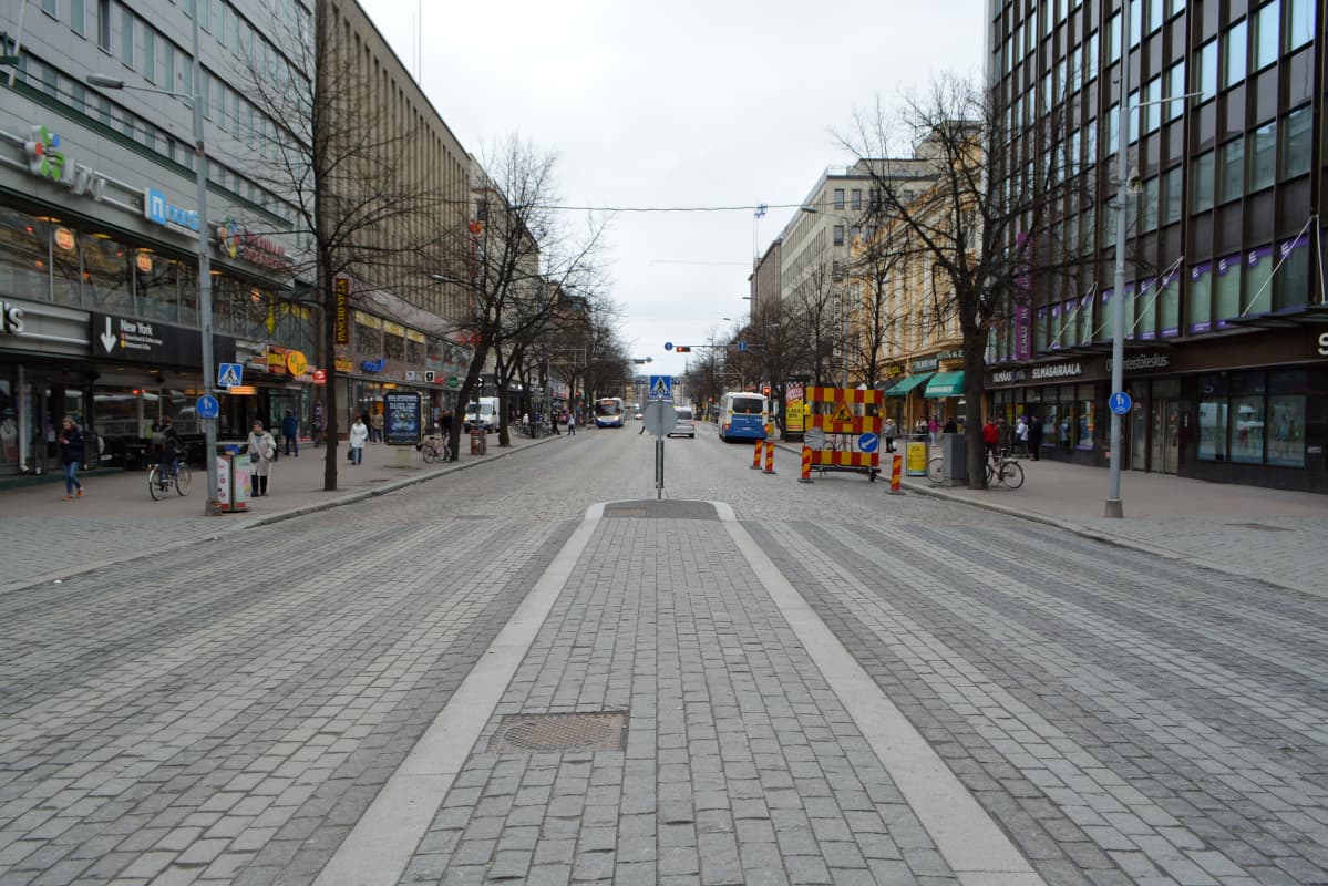Hämeenkatu ennen korjausta Tammerkosken suuntaan
