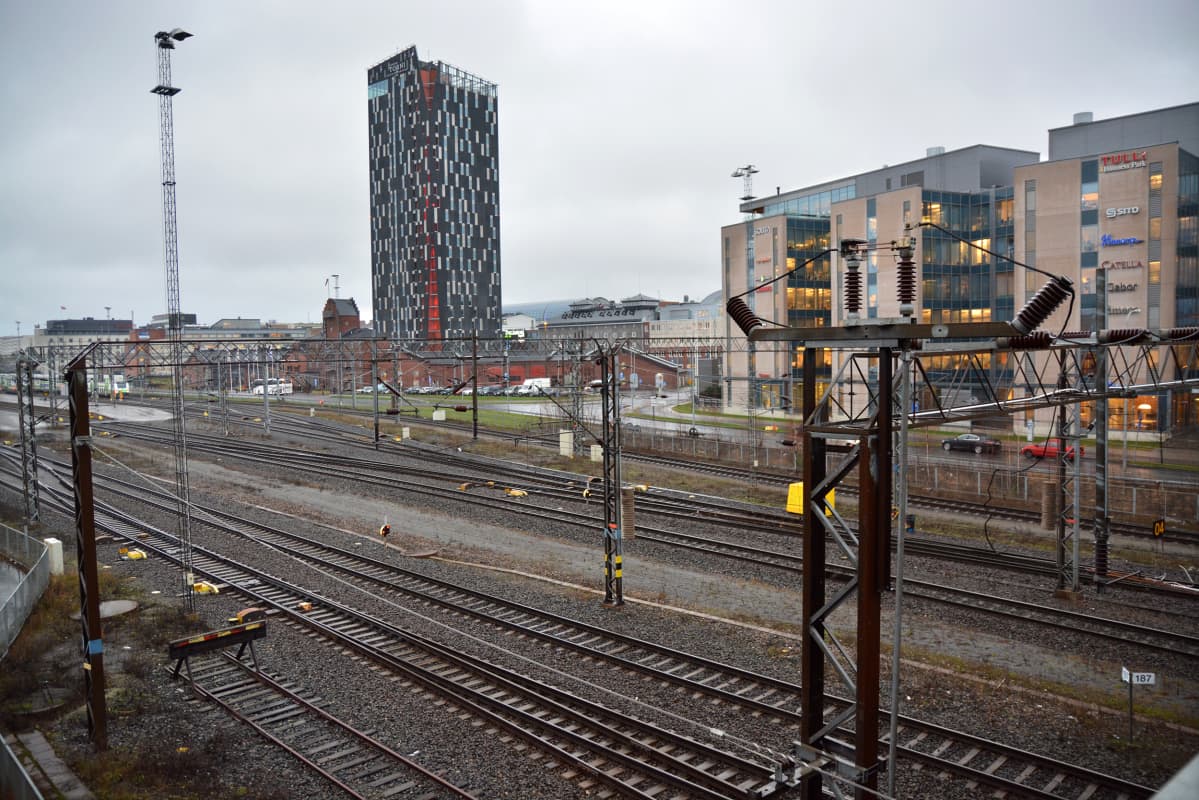 Tampereen ratapiha ja hotelli Torni