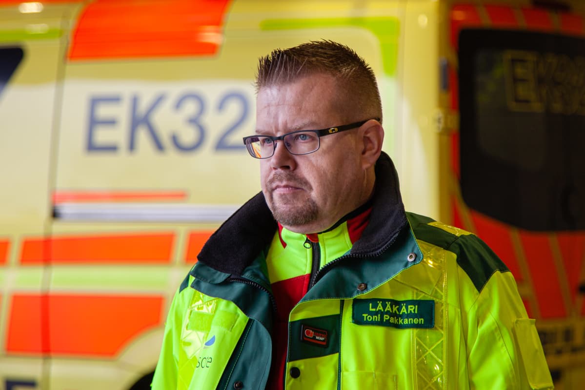 ensihoitolääkäri Toni Pitkänen