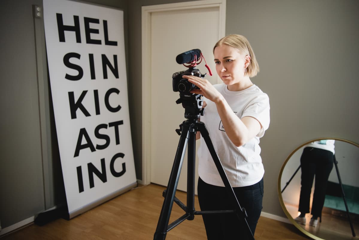 Jantsu Puumalainen valmistelee roolitusta.