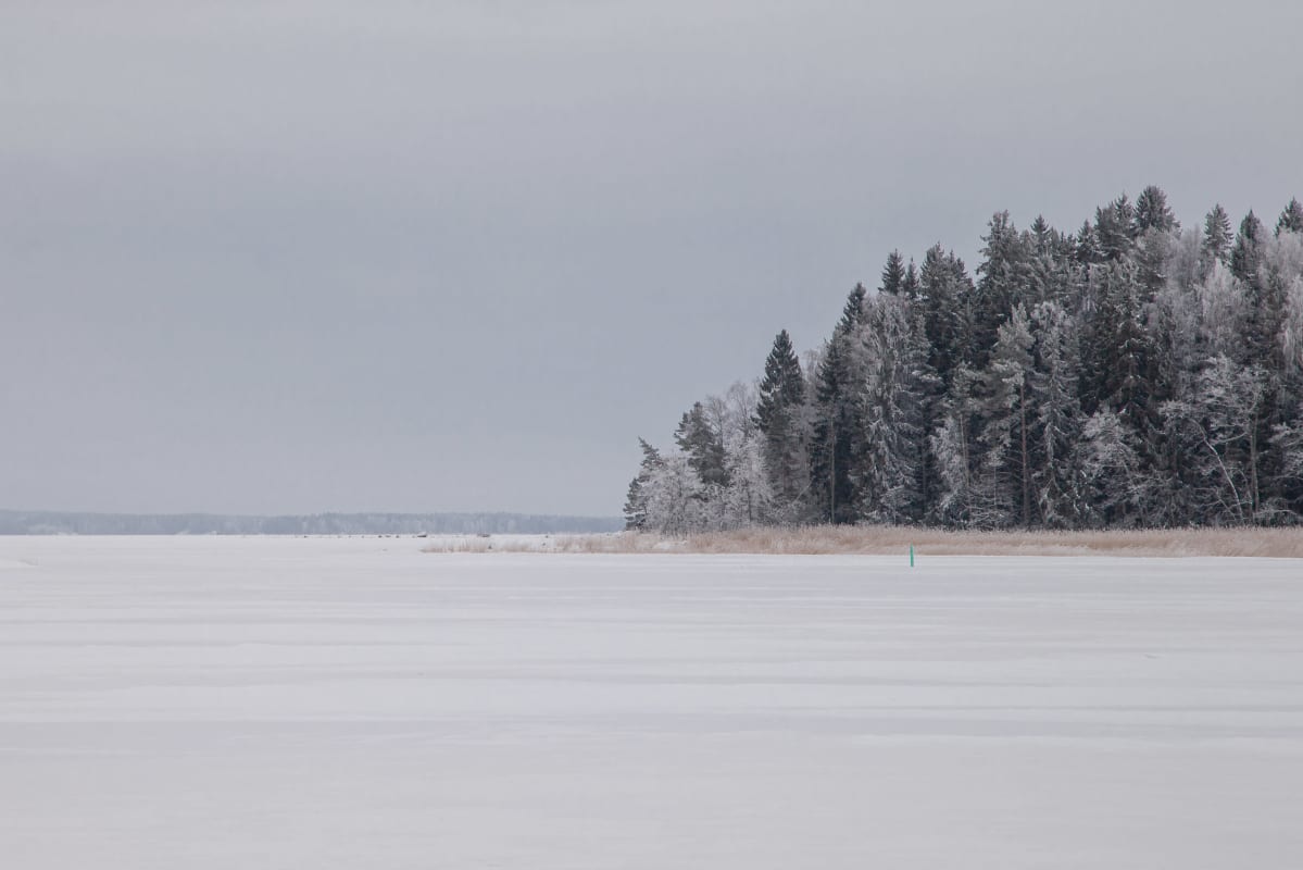 Virolahdella Huvisaaren takana siintää Venäjä.