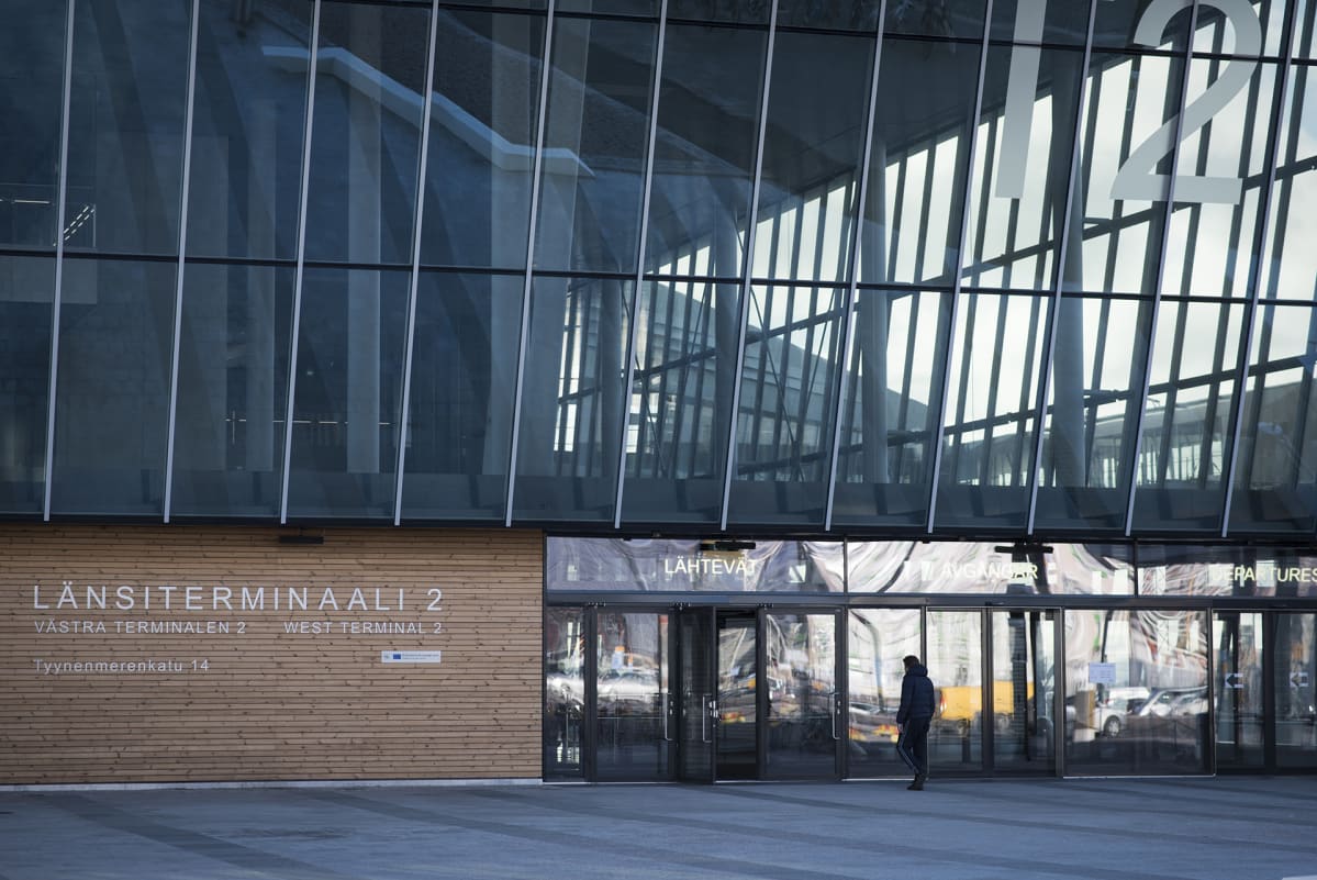 Länsiterminaali 2 Helsingin Jätkänsaaressa.