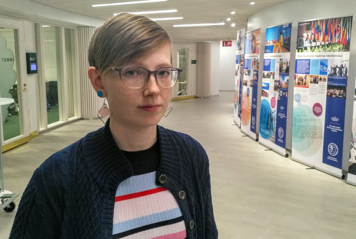 Taidekonservaattori Linda Raitosalo