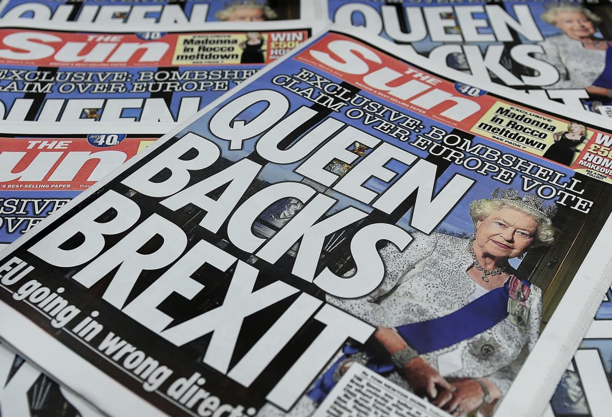 The Sun väitti kuningattaren tukevan brexitiä maaliskuussa 2016.