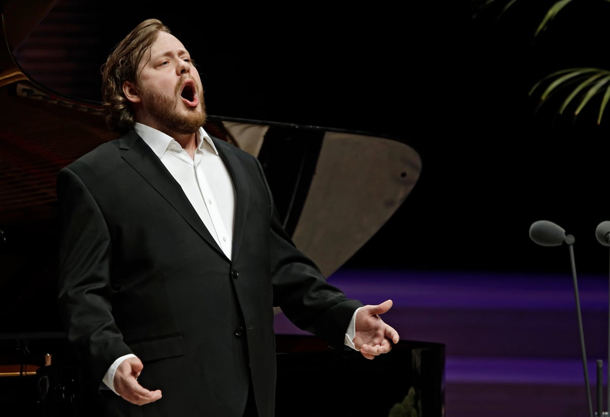 bassobaritoni Jussi Juola