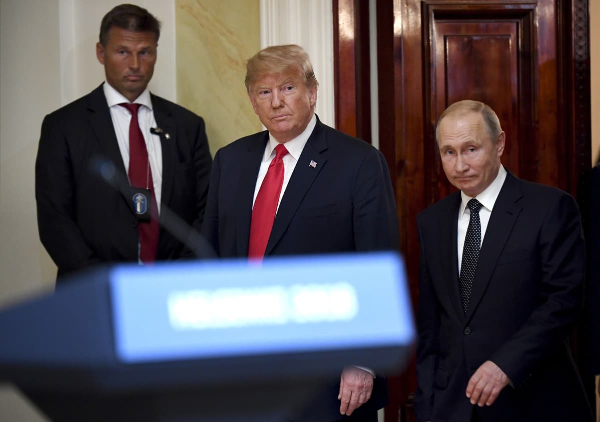 Donald Trumpin ja Vladimir Putinin tiedotustilaisuus presidentinlinnassa.