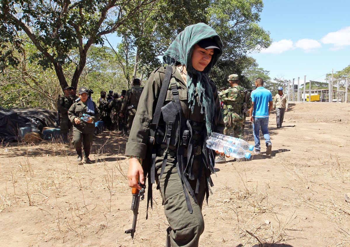 FARC-sissejä Pondoresin kaupungissa Kolumbiassa helmikuussa 2017.