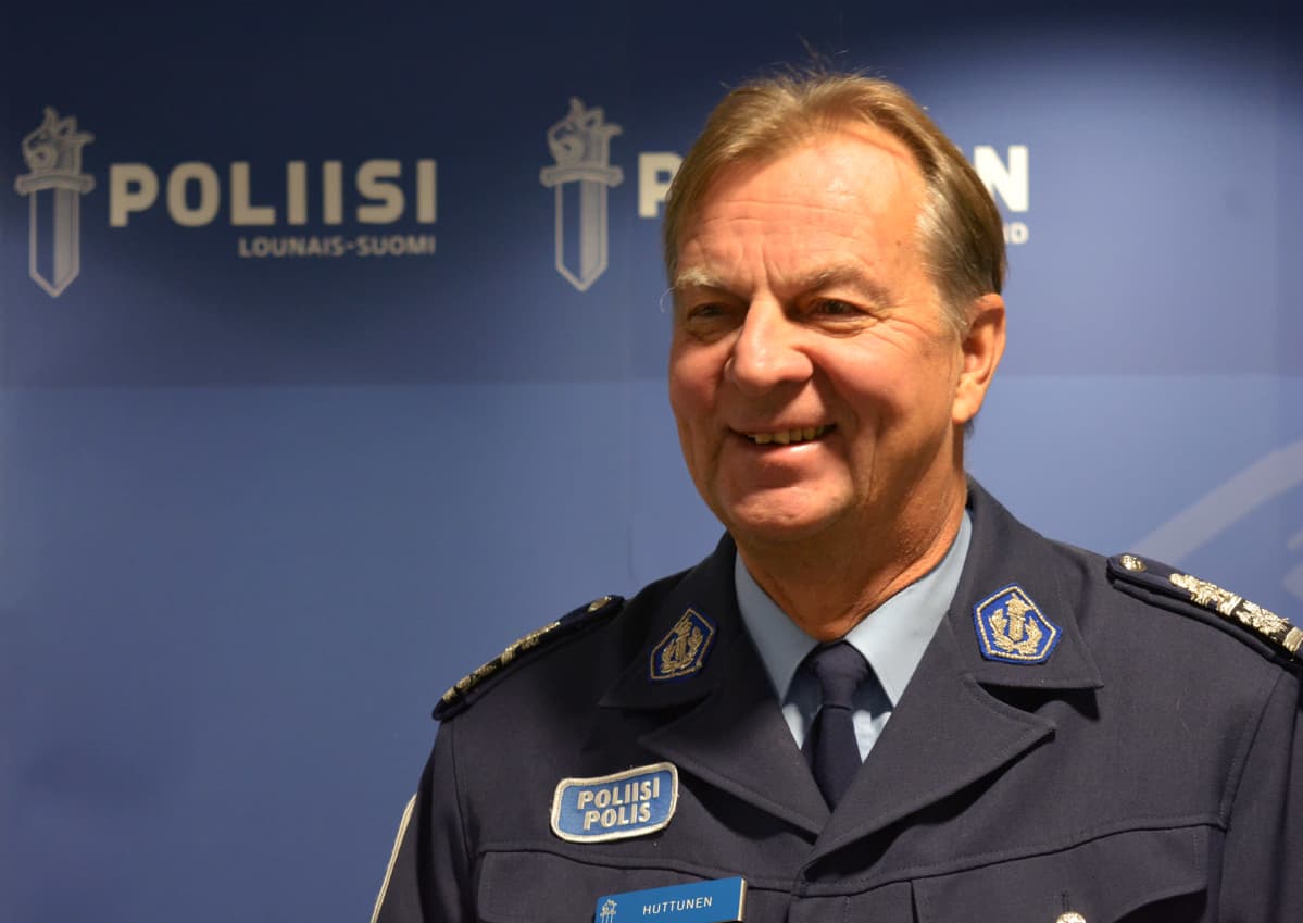 Eläkkeelle jäänyt poliisipäällikkö Tapio Huttunen, Lounais-Suomen poliisilaitos.