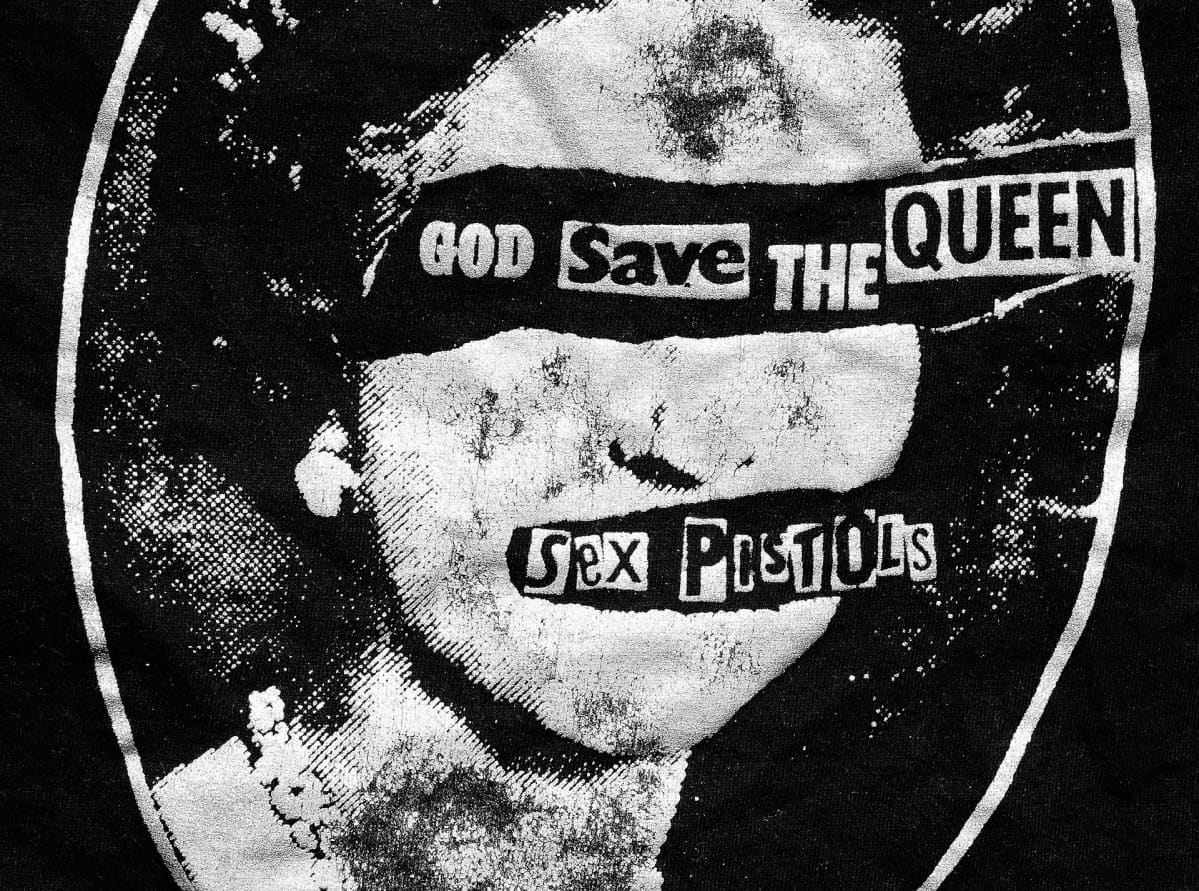 Sex Pistolsin God save the queen - singlen kansi vuodelta 1977.