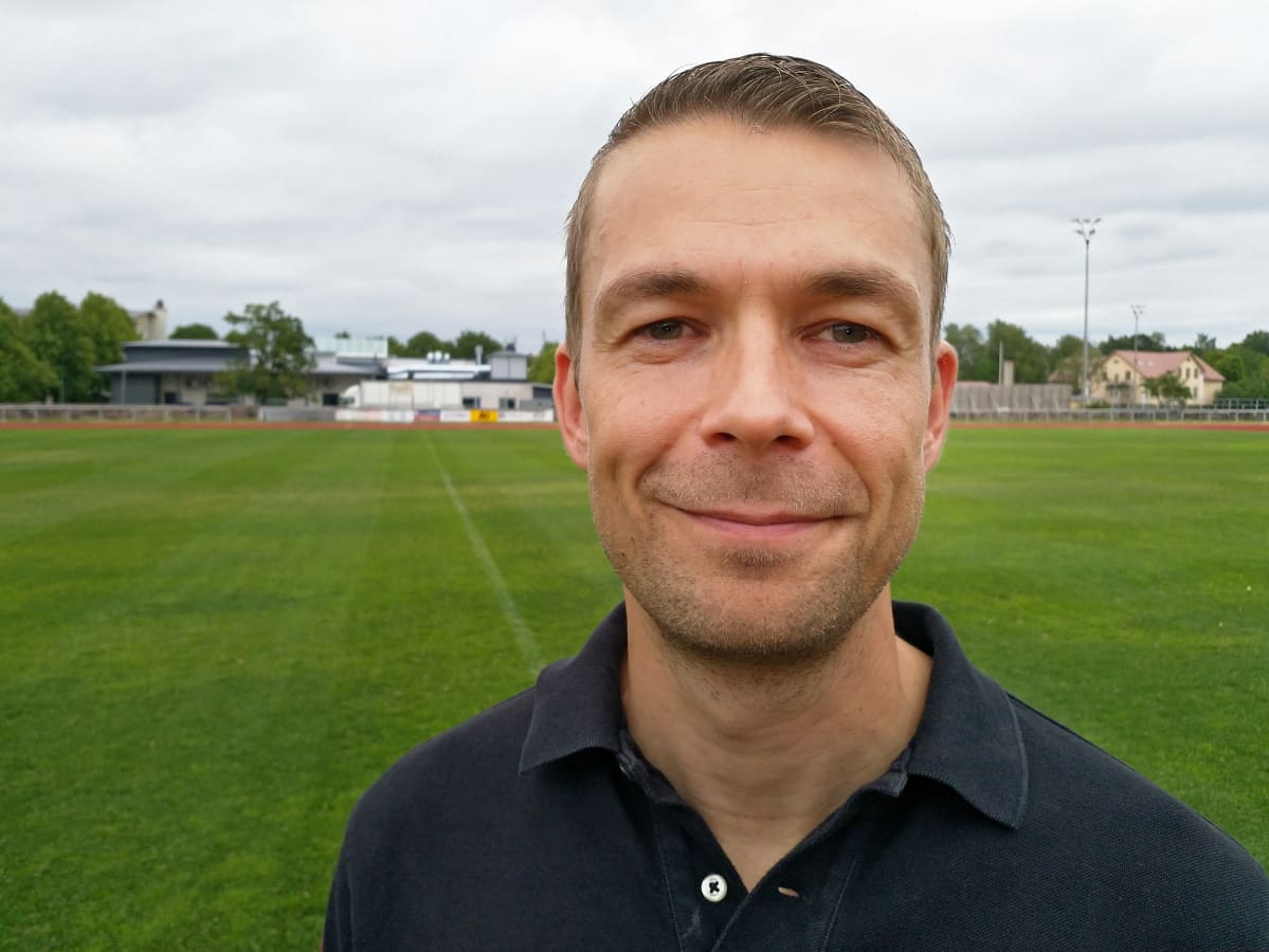 Erotuomari Mattias Gestranius.