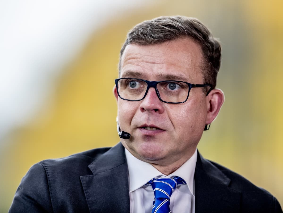 Petteri Orpo (kok.).