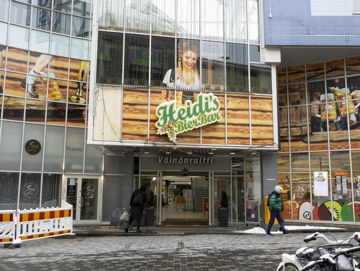 Heidi's Bier Barin kyltti Jyväskylässä.
