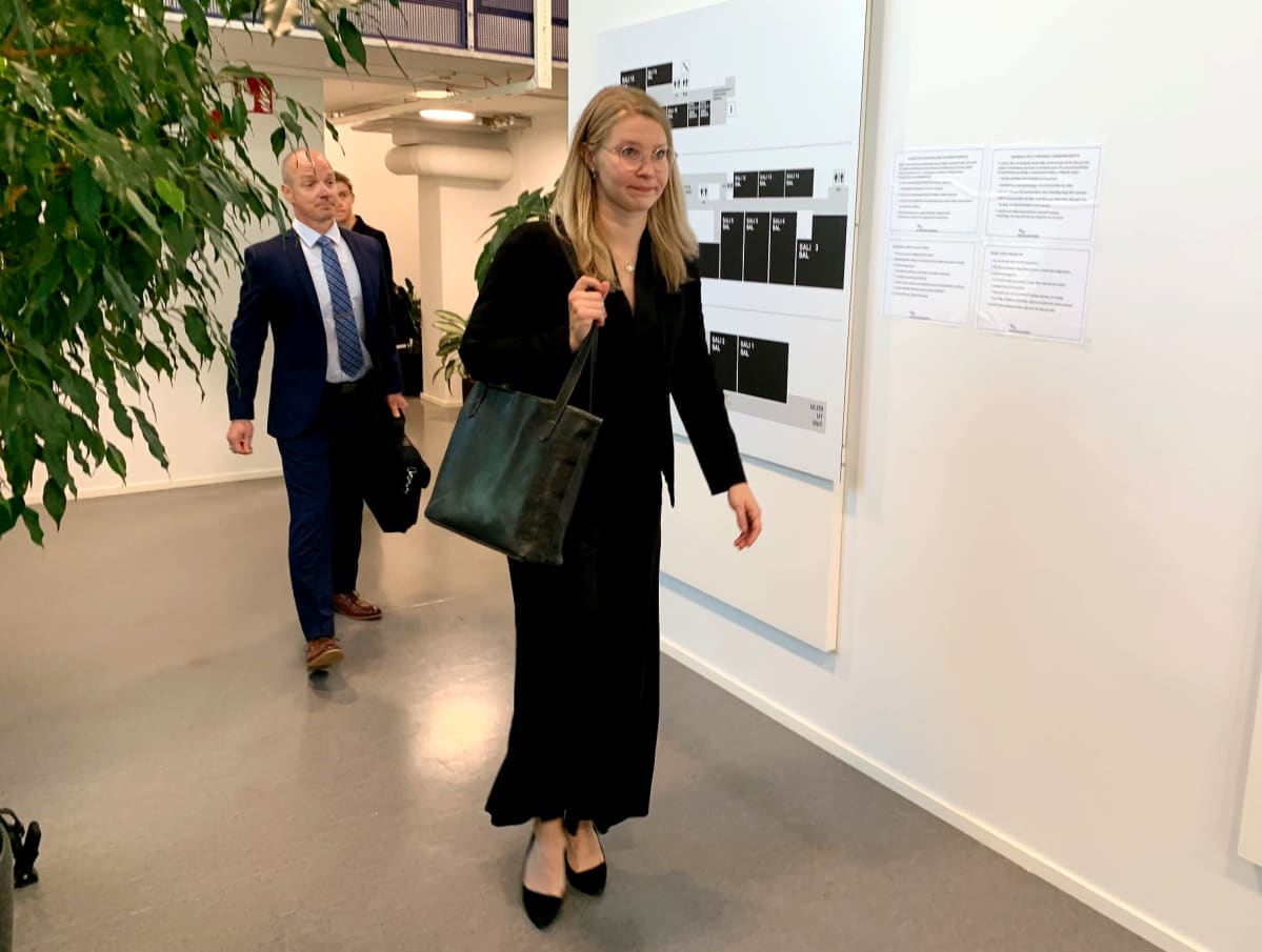 Puolustusasianajajat Petteri Kouhia ja Maria Lundström.
