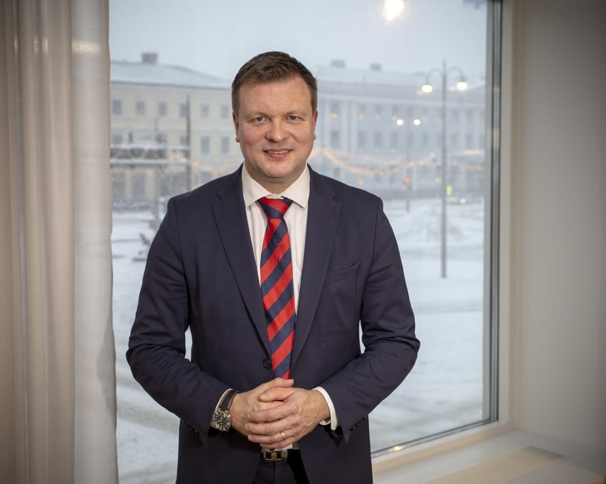 Kehitysyhteistyö- ja ulkomaankauppaministeri Ville Skinnari Ulkoministeriössä Helsingissä.