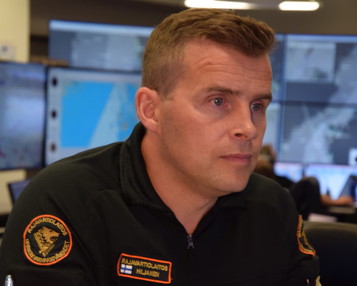 Länsi-Suomen merivartioston johtokeskuksen varapäällikkö, kapteeniluutnantti Samu Hiljanen.