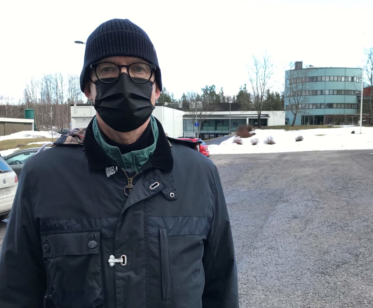 Varsinais-Suomen erityishuoltopiirin rakennustoimikunnan puheenjohtaja Harry Nordqvist.