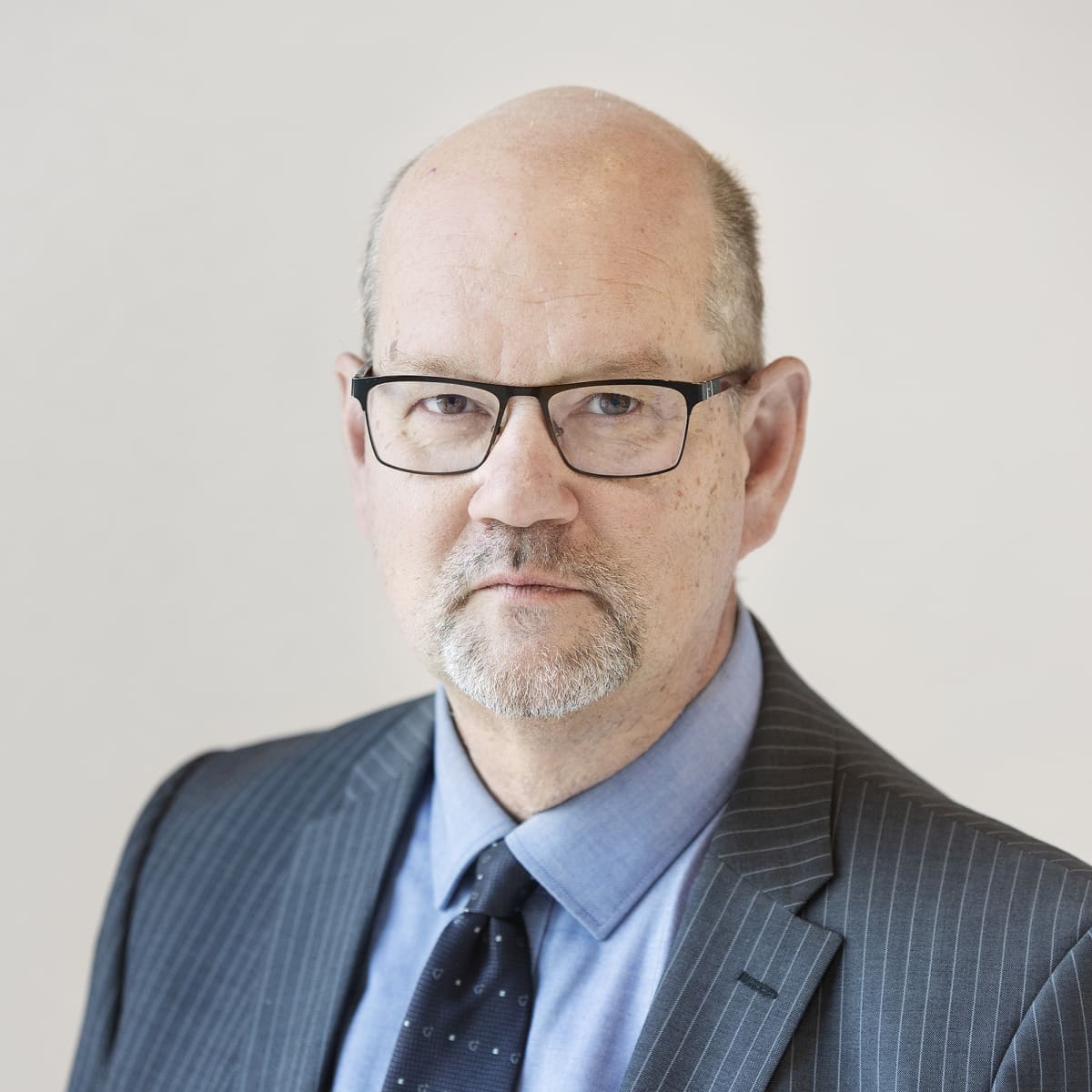 Koronaepidemia muistuttaa, että elinajan odotteeseen voi tulla yllätyksiä, jotka vaikuttavat pitkällä ajalla myös eläke-etuuksiin, sanoo Eläketurvakeskuksen johtaja Jaakko Kiander.