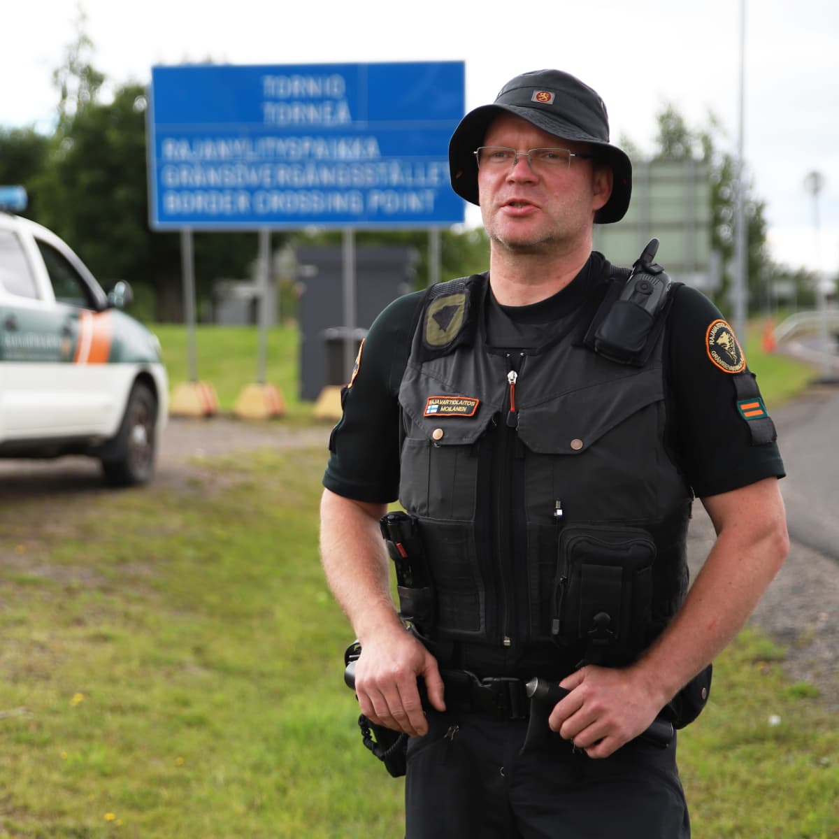 Rajavartija Moilanen Tornion rajanylityspaikalla