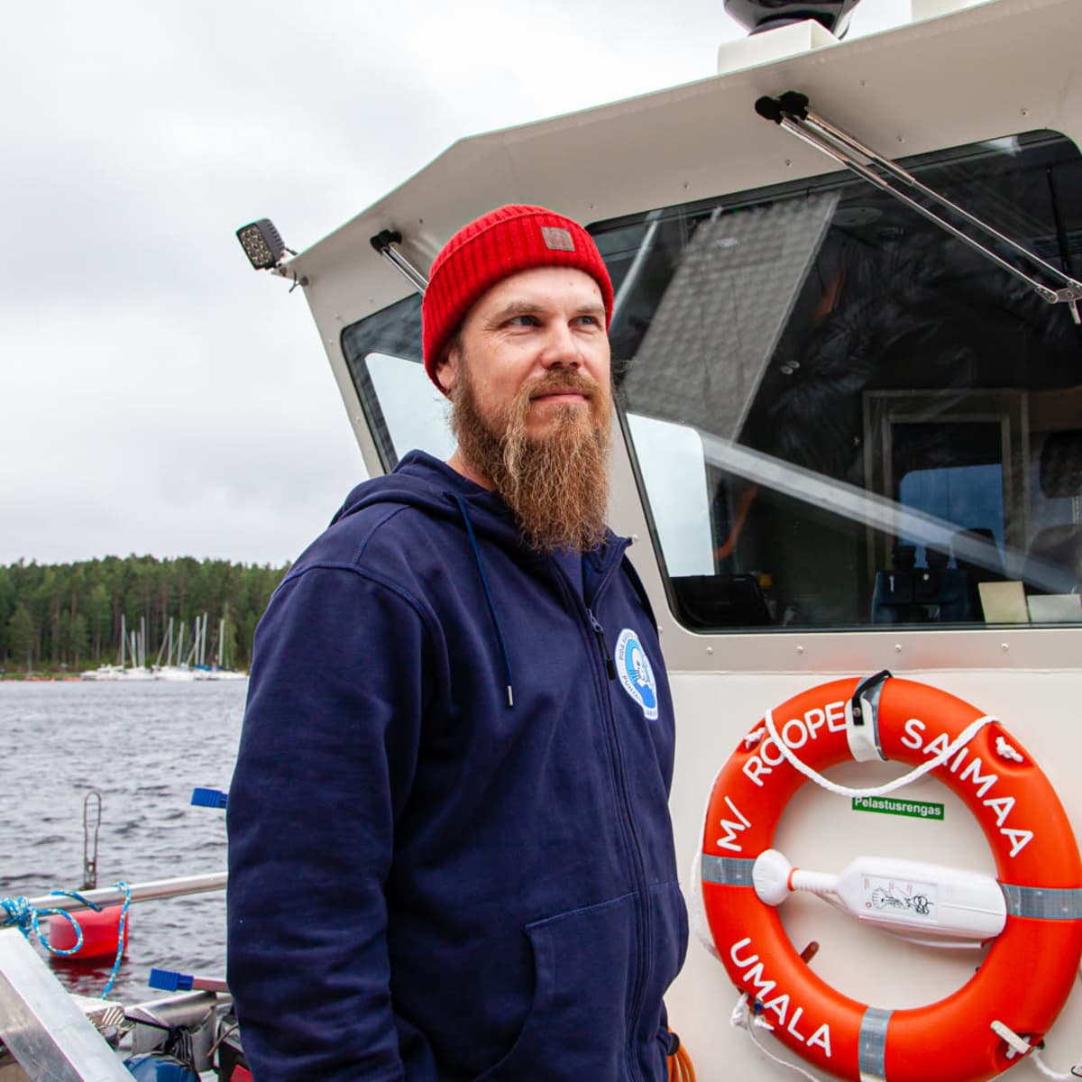 M/S Roope-Saimaan kapteeni Mikael Laine.