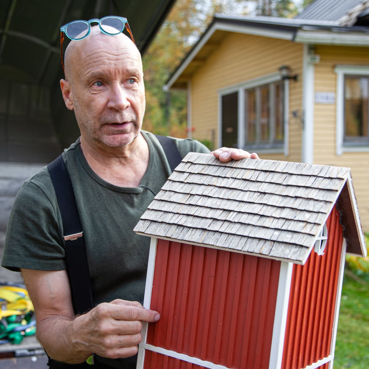 taiteilija Markku "Sika" Puustinen
