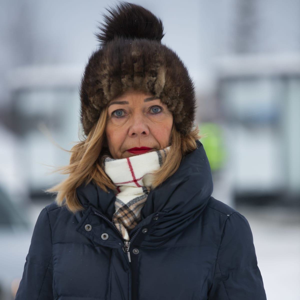 Pohjoiskalotin rajaneuvonnan koordinaattori Päivi Koivupalo Tornion ja Haaparannan rajalla