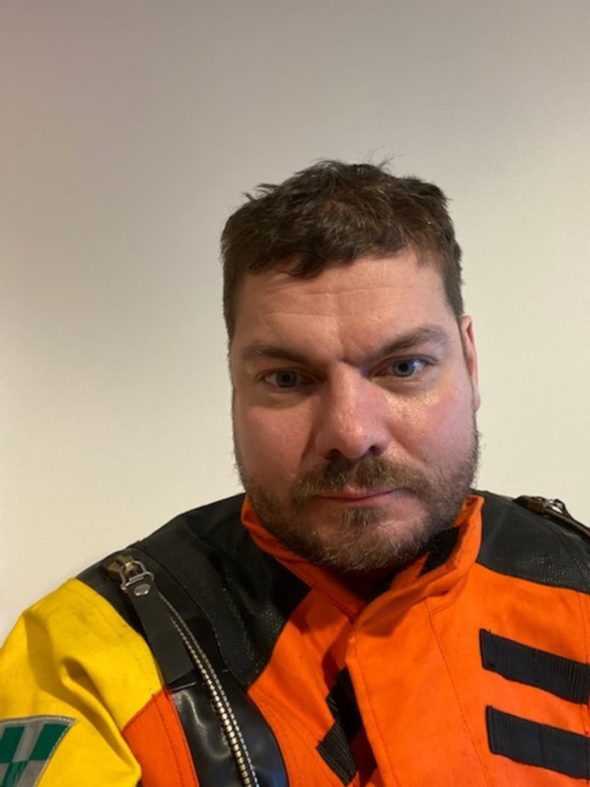 Vastuulääkäri Lasse Raatiniemi, FinnHEMS Oulun lääkärihelikopteritukikohta.