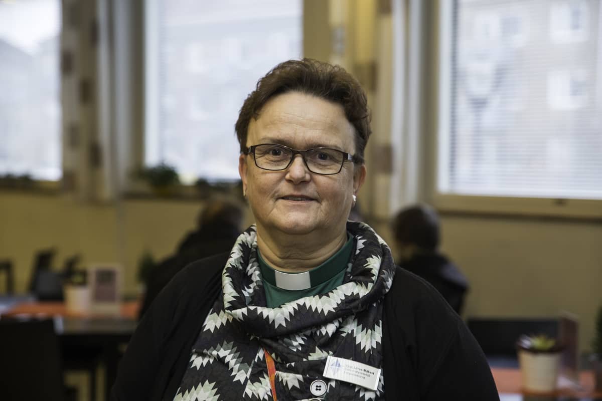 Helsingin seurakuntien diakoniatyöntekijä, työnohjaaja, Virpi Liirus-Mäkelä