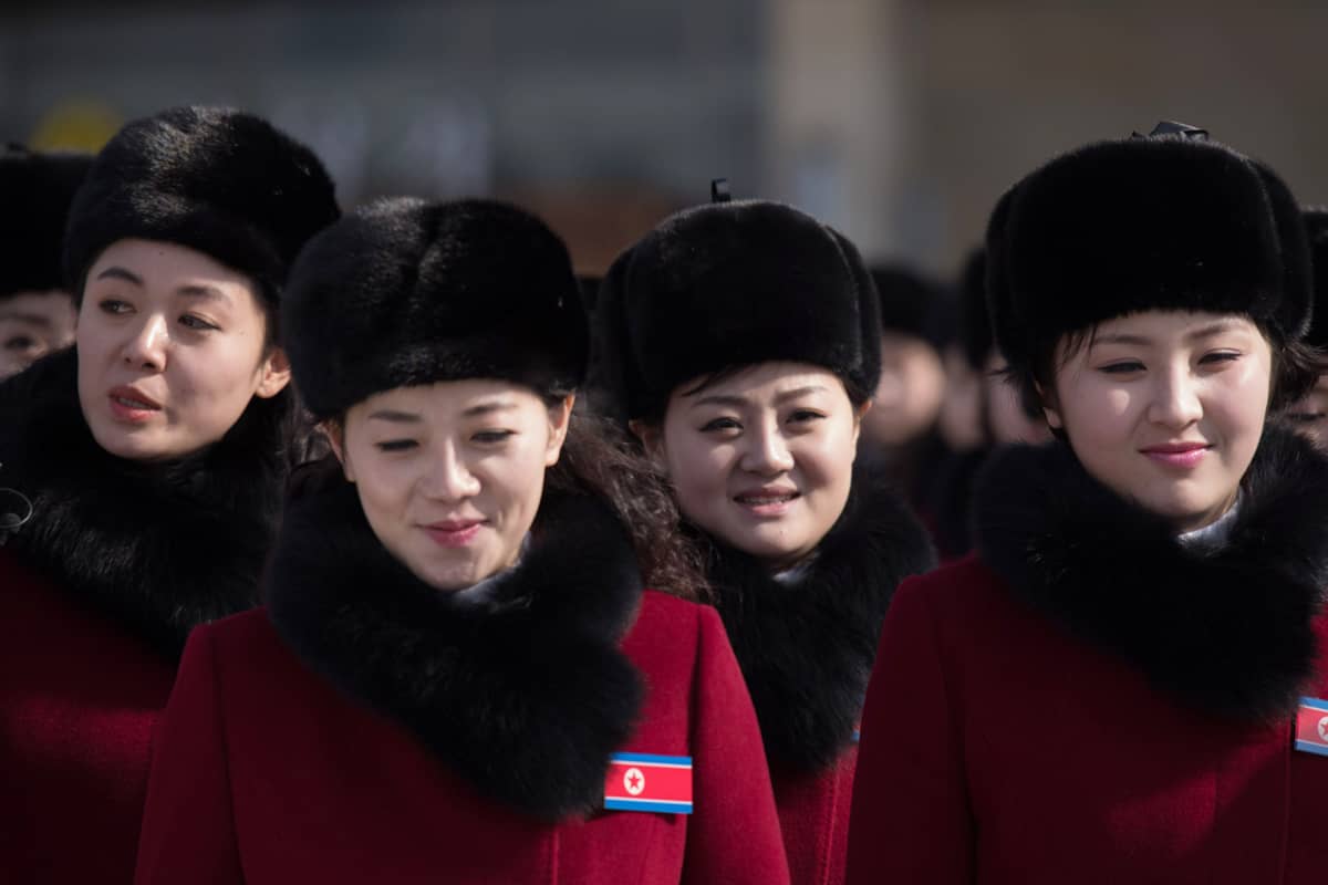 Pohjois-Korealaisia cheerleaderitä Etelä-Korean olympialaisissa.