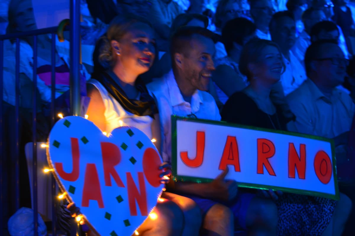 Jarno Kokon faneja Tangokuningasfinaalissa