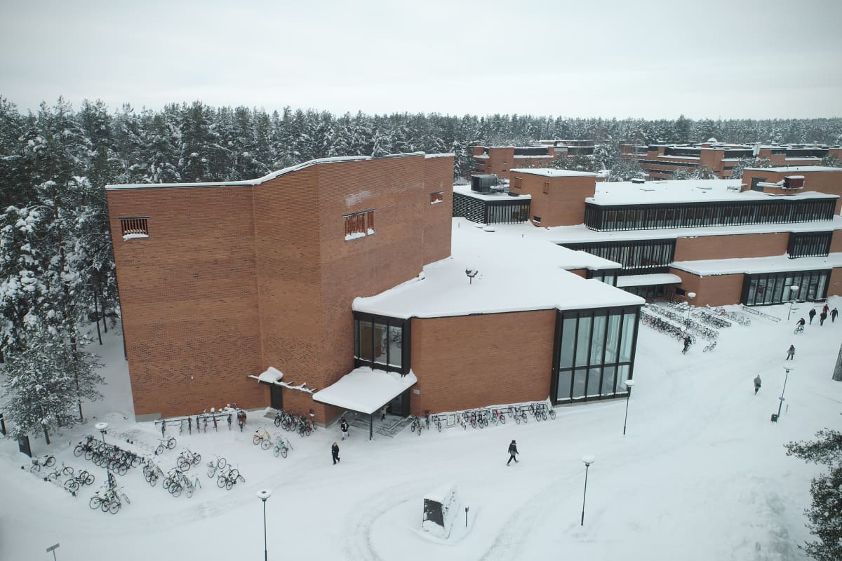 Itä-Suomen yliopiston Carelia-rakennus.