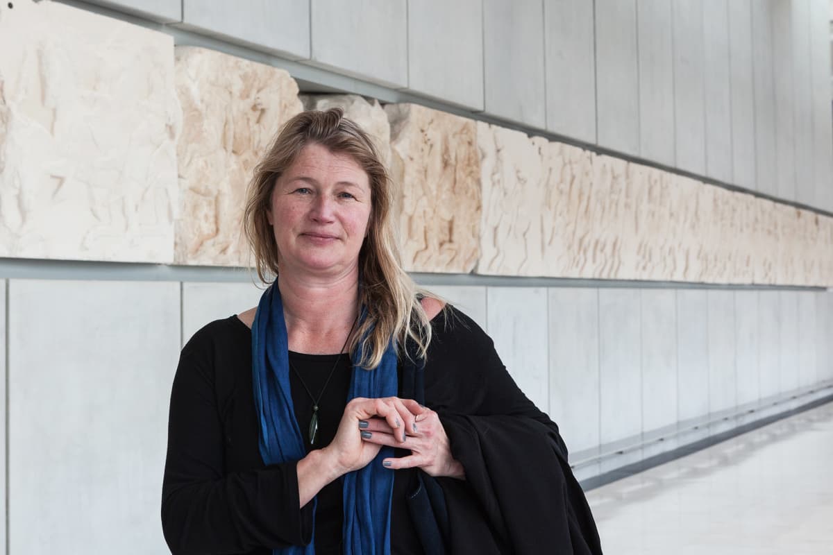 Brittituristi Nicki Durrant pitää selvänä, että British Museumin kielteisyydessä neuvotella Parthenonin veistoksista on pelkoa muidenkin maiden vaatimuksista palauttaa esineistöä.