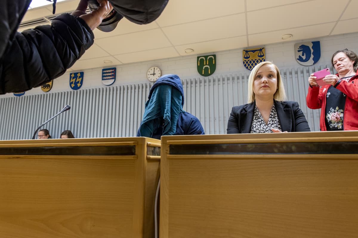 Rikoskokonaisuuteen kuuluu kahdeksan juttua, joissa kussakin on eri epäilty ja sama asianomistaja.