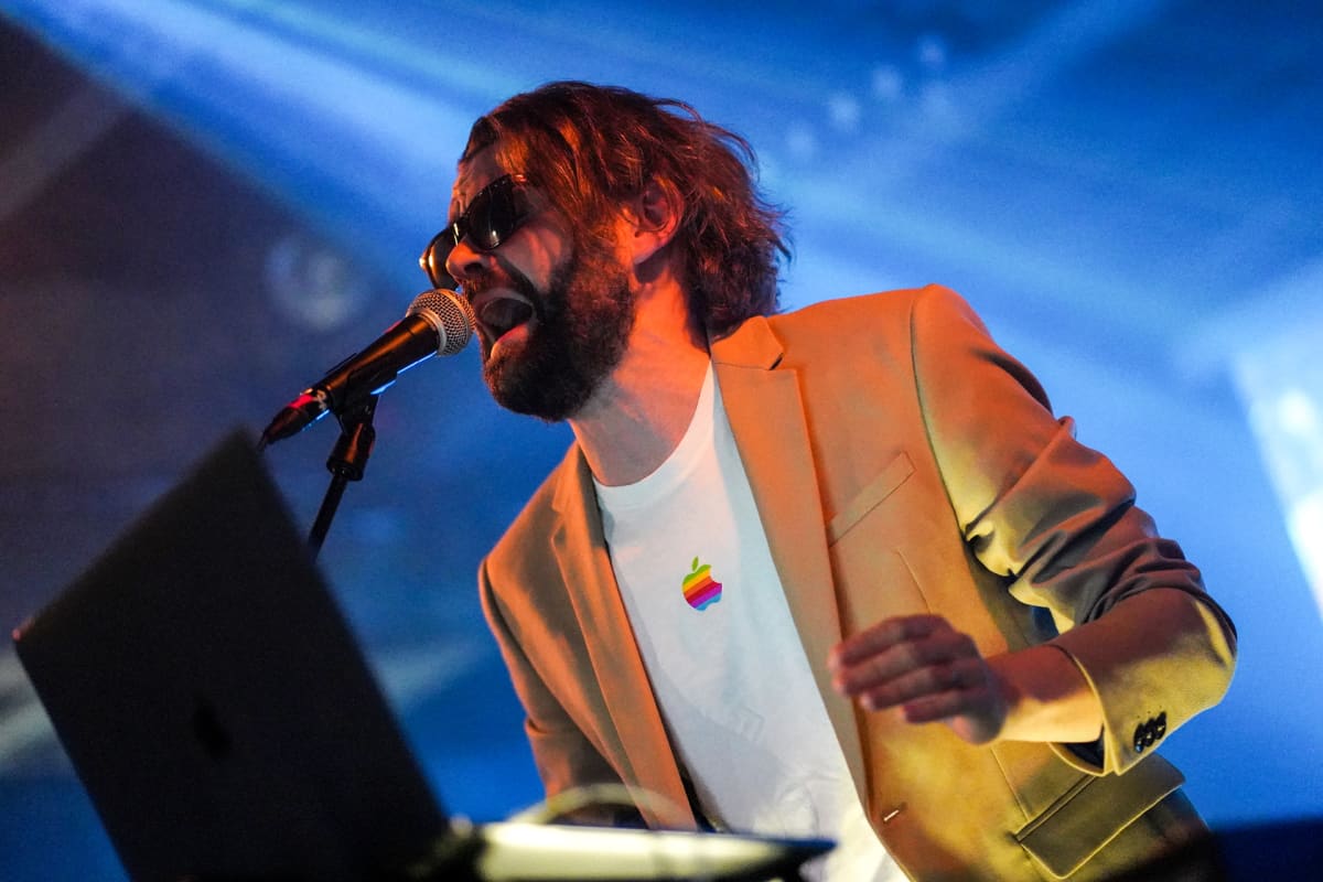 Millennium Falck, synthwave, Juha Petteri Falck.