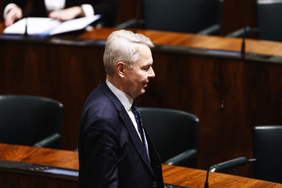 Ulkoministeri Pekka Haavisto eduskunnan täysistunnossa.