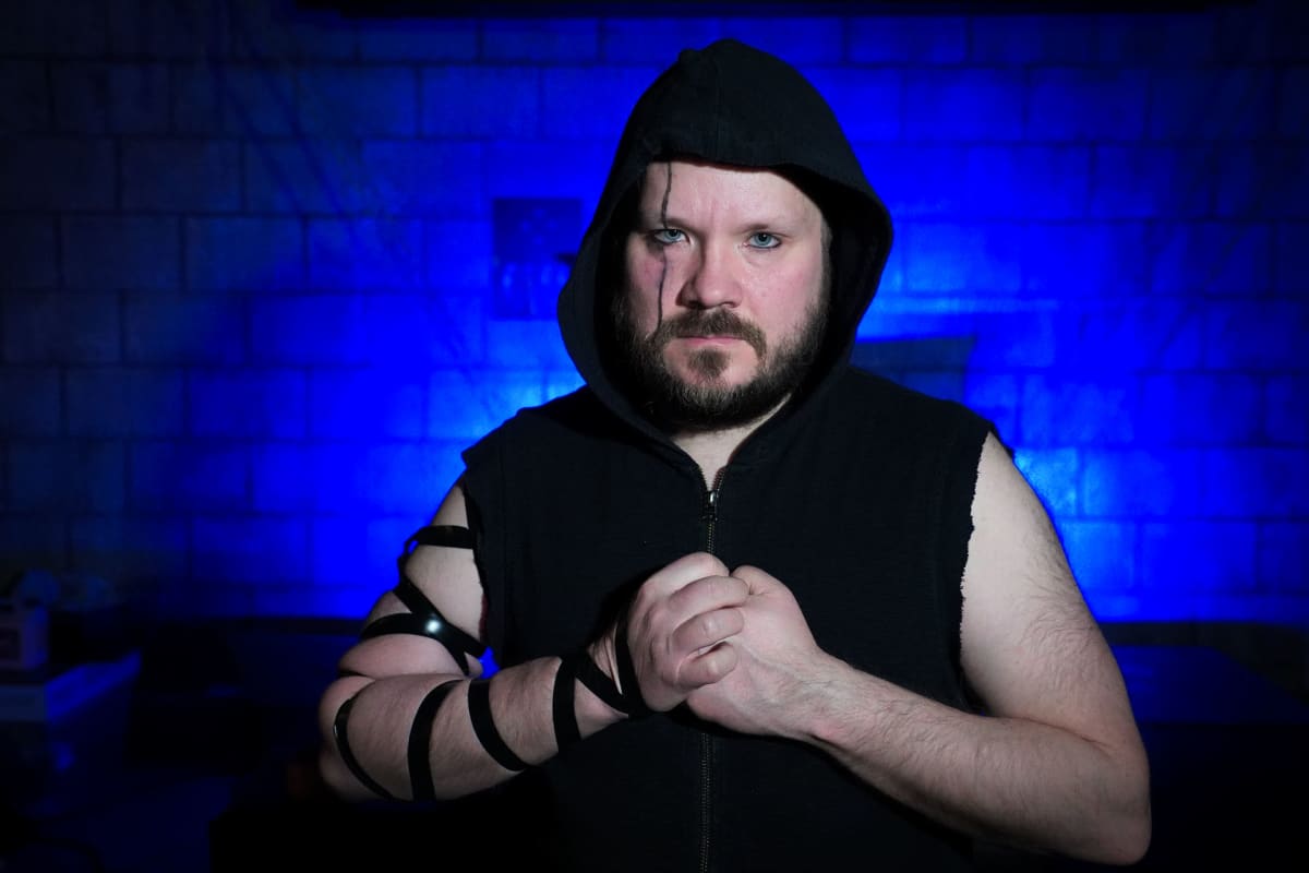 Kalle Kirjalainen, virtuaalibileet, Synapsi
