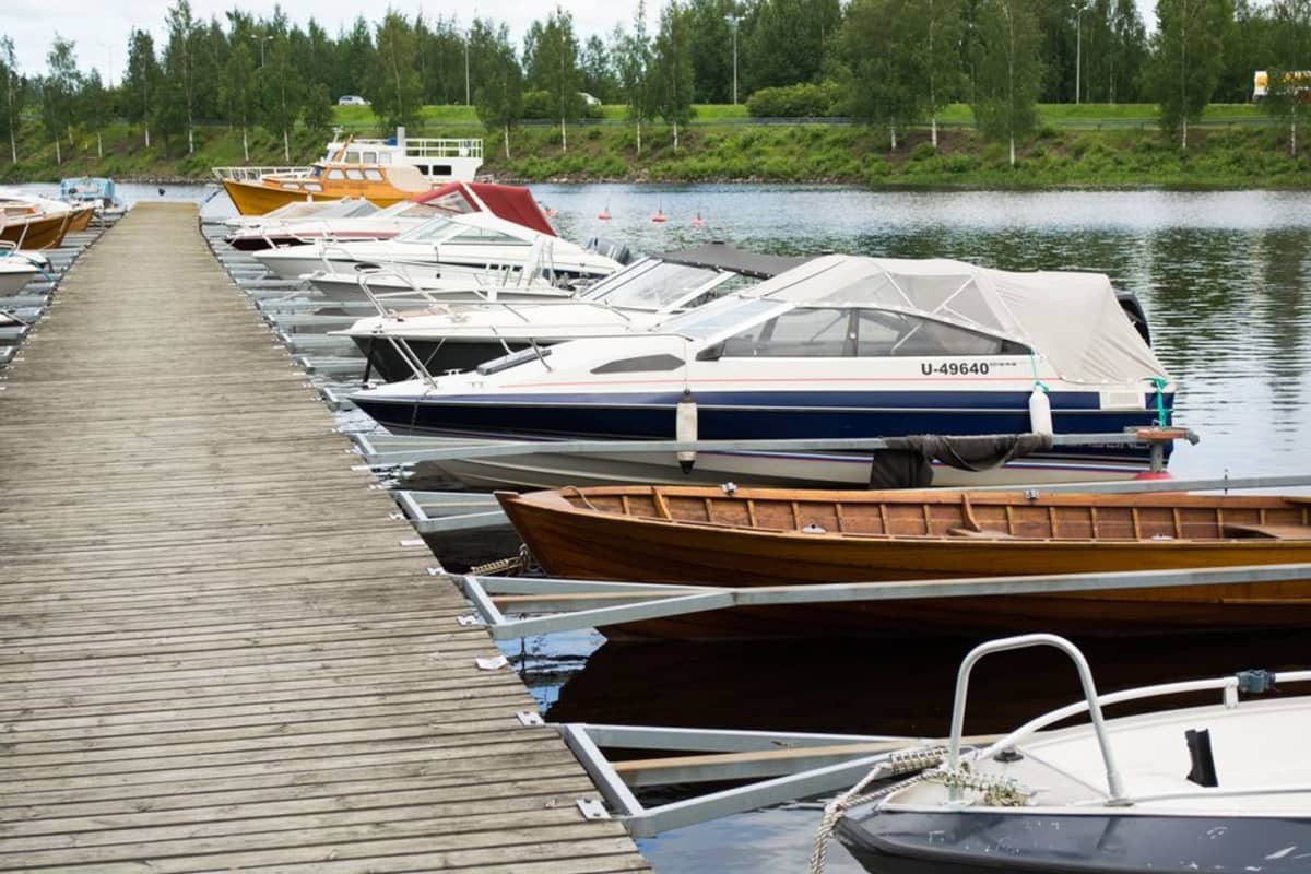 Veneitä venesatamassa
