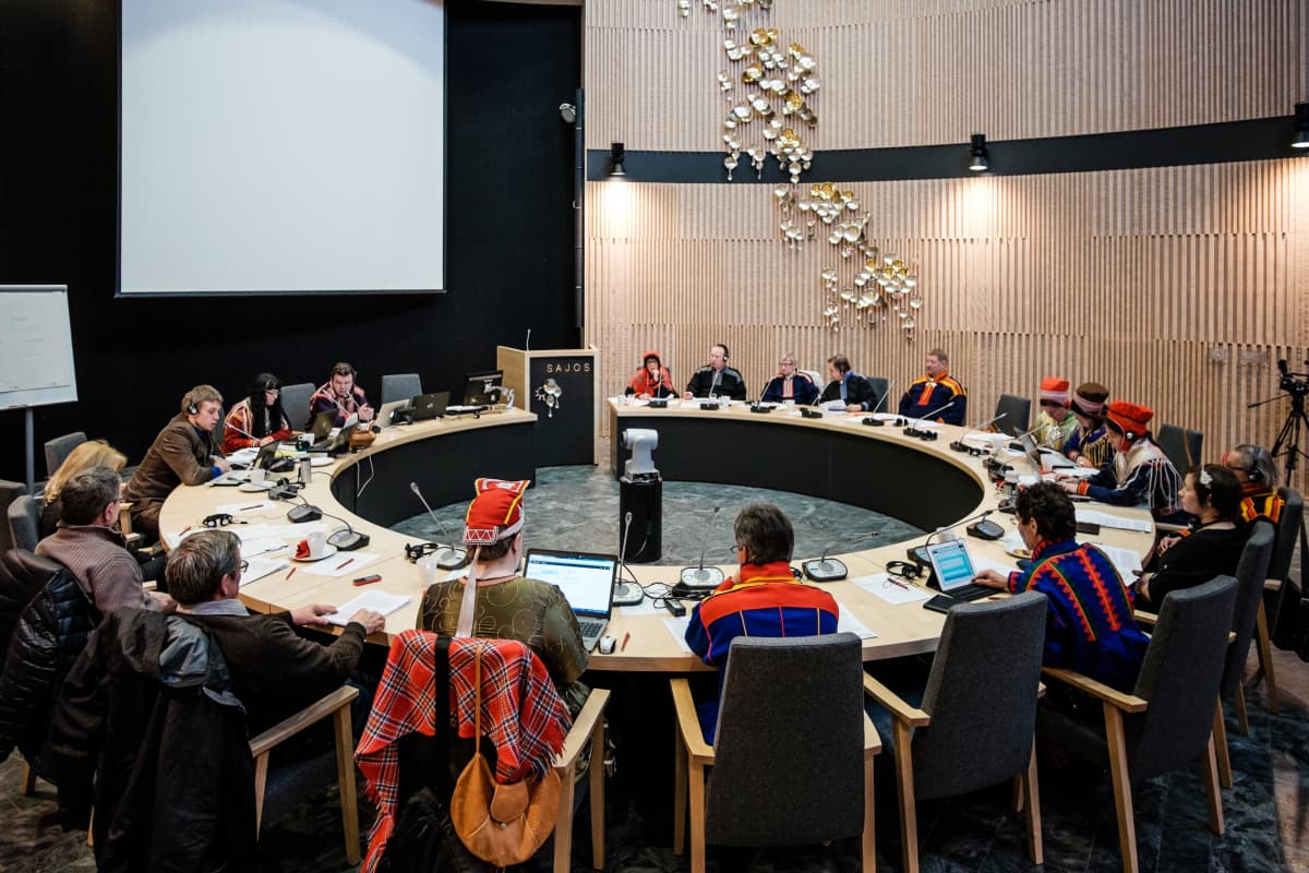 Sámedikki dievasčoahkkin guovvamánus 2015
